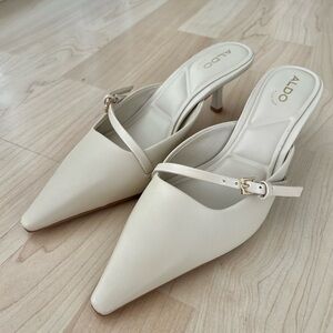 {SOLD} ALDO Leather Cream Pointed Toe Kitten Heel Mules Size 6